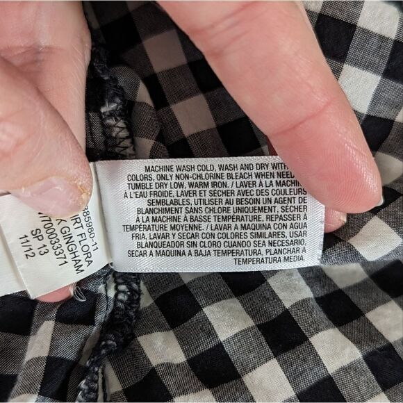 Old Navy Black and White Button Up - Picture 5 of 7